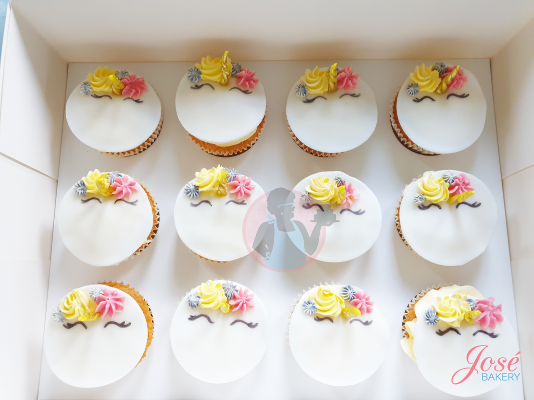 Decocino Eenhoorn muffinvormpjes (50 stuks) cupcakes & feesten voor meisjes