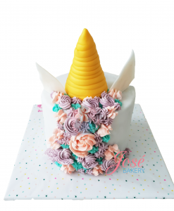 Eenhoorn taart dikke hoorn 2