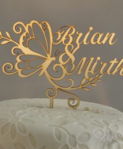 Houten vlinder taarttopper met naam